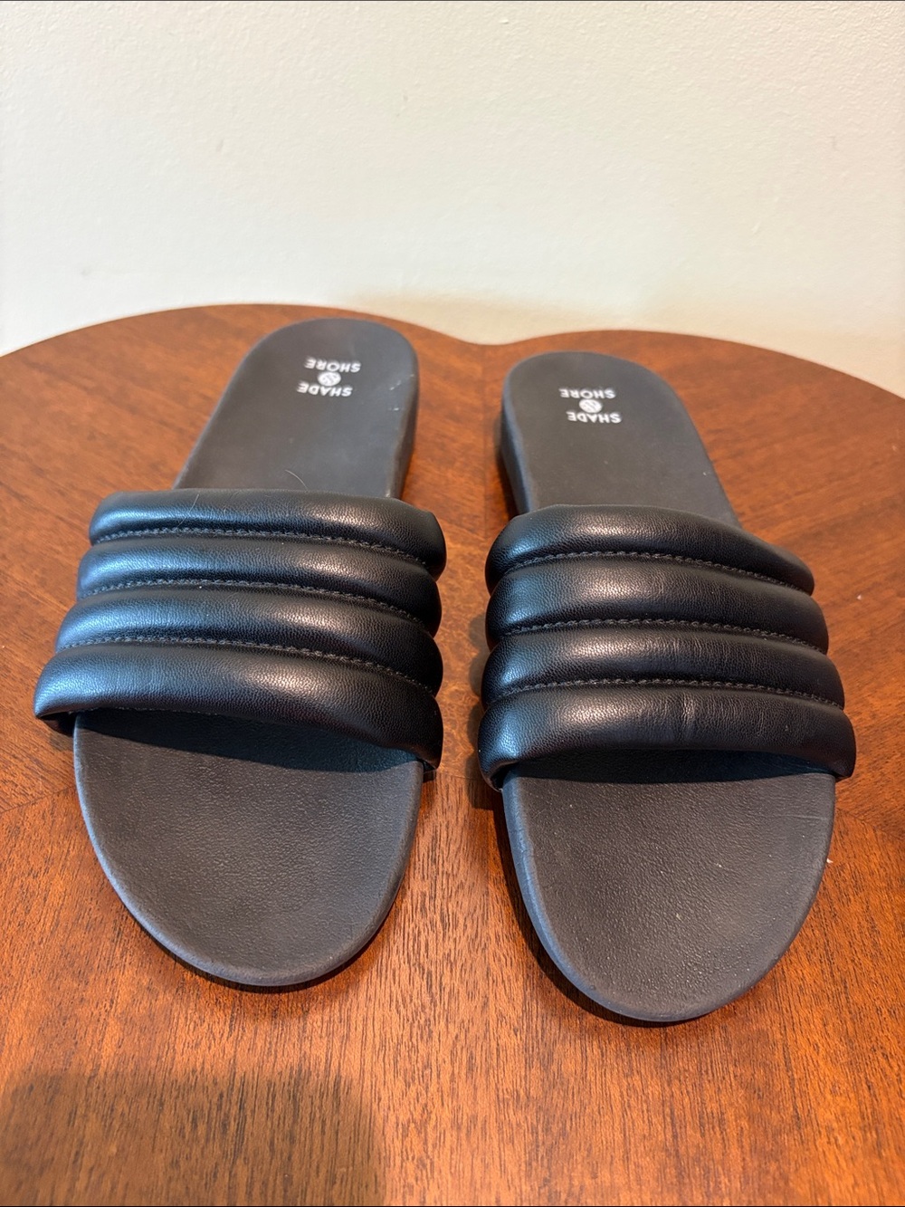 Shade & shore  Quilted Slide Sandals  slides  Black Leather look women’s size 8